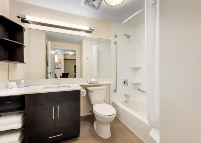 Park Inn by Radisson, Calgary Airport North, AB