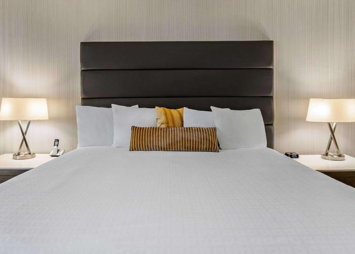 Best Western Premier Calgary Plaza Hotel & Conference Centre