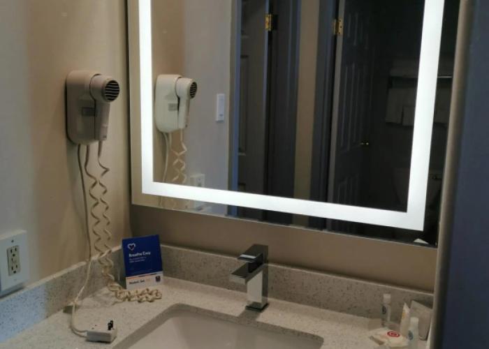 Comfort Inn & Suites University