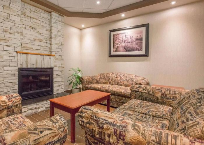 Comfort Inn & Suites University