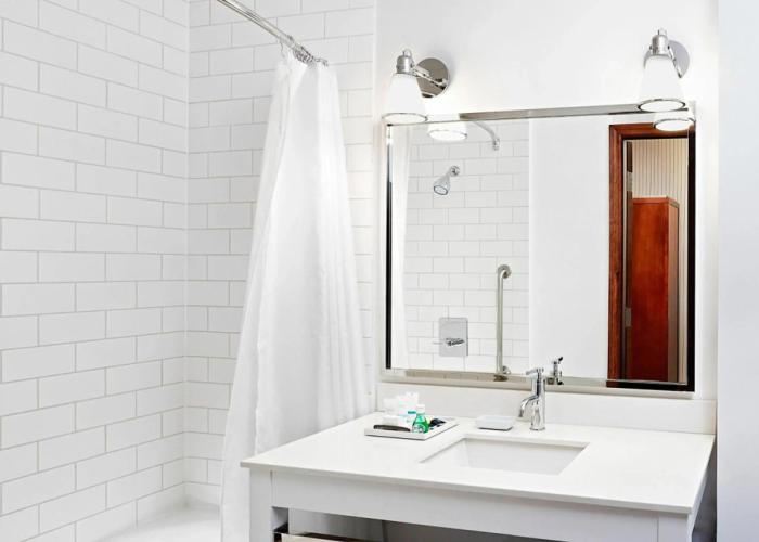 Four Points by Sheraton Calgary Airport