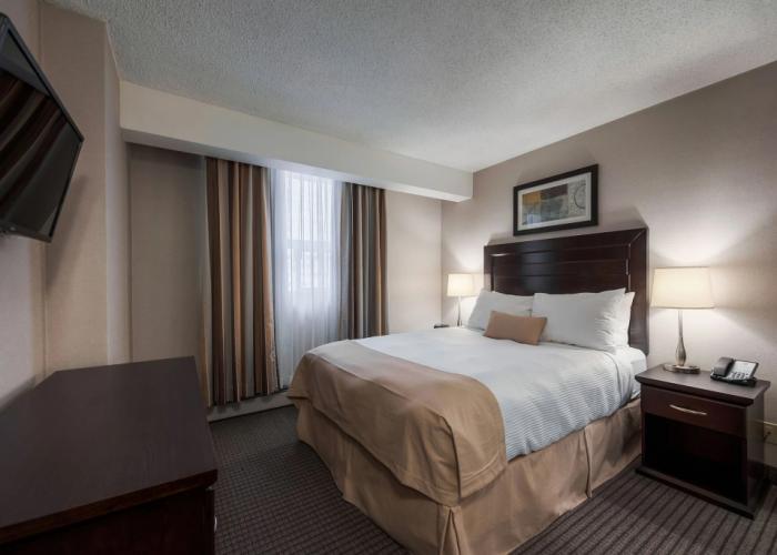 Coast Calgary Downtown Hotel & Suites by APA