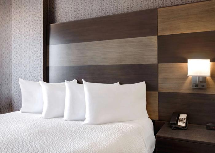 Days Inn by Wyndham Calgary South