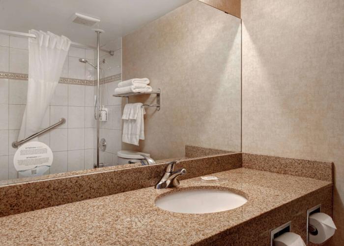 Days Inn by Wyndham Calgary South