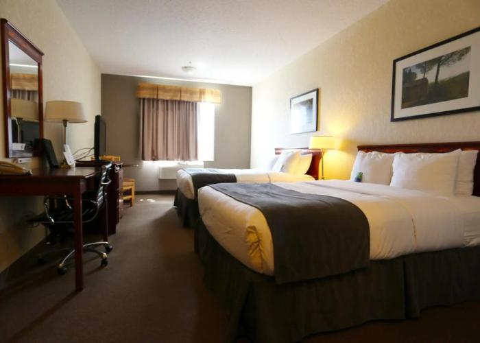 Lakeview Inns & Suites - Fort Nelson