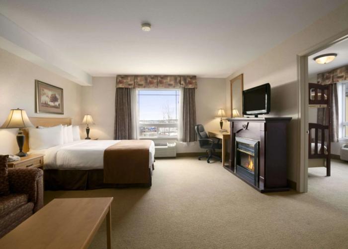 Super 8 by Wyndham Fort Nelson BC