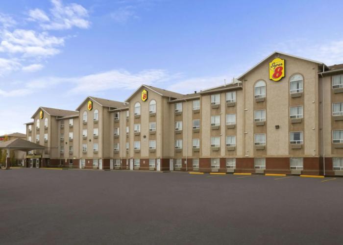 Super 8 by Wyndham Fort Nelson BC