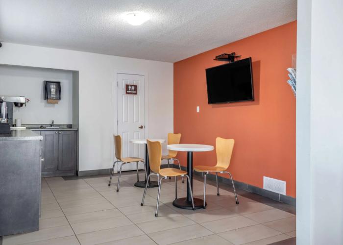 Motel 6 Fort Nelson, BC