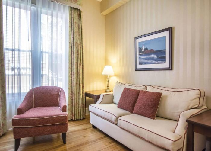 Quality Inn & Suites Downtown
