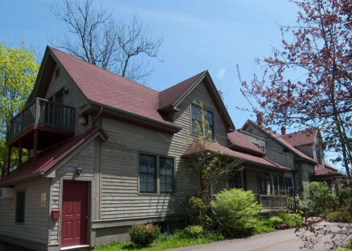 Shipwright Inn