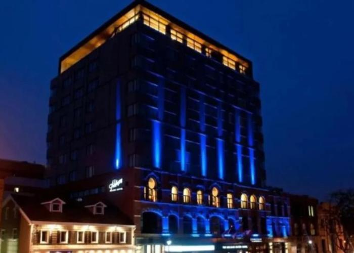 The Holman Grand Hotel