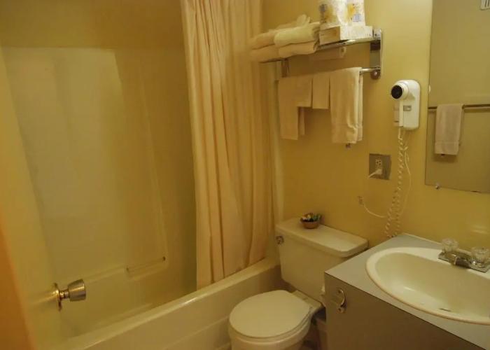 Discovery Inn