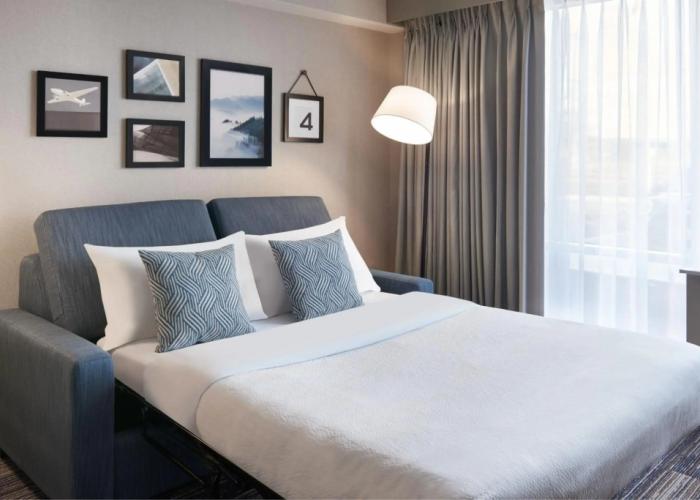 Four Points by Sheraton Point Edward Sarnia