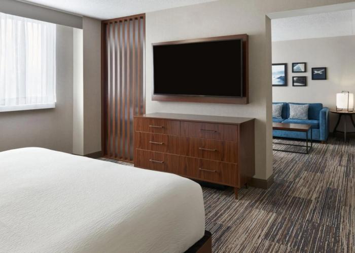 Four Points by Sheraton Point Edward Sarnia