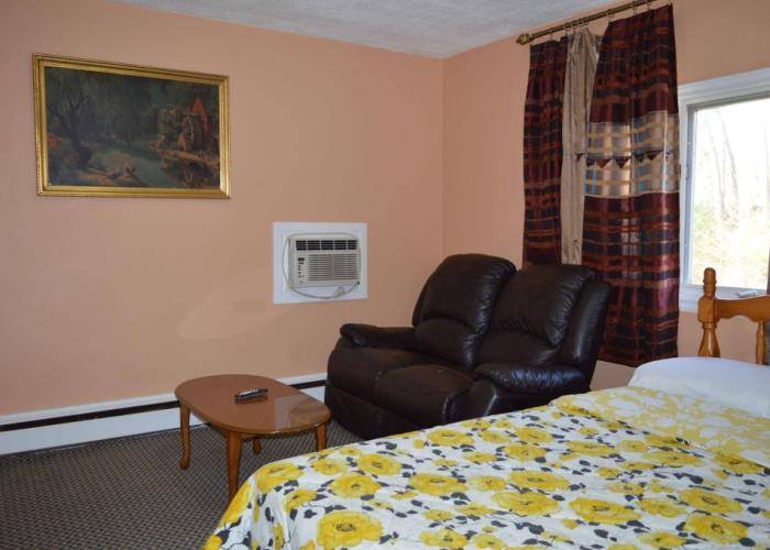 East Court Motel