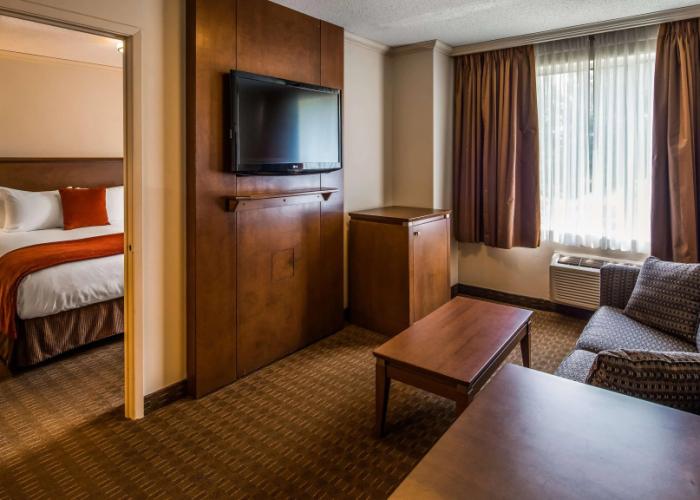 Best Western Plus Guildwood Inn