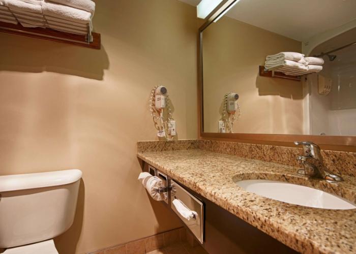 Best Western Plus Guildwood Inn