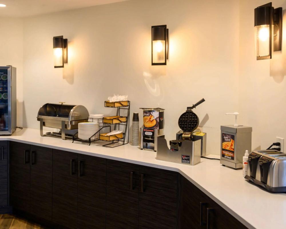 Days Inn by Wyndham Sarnia Harbourfront