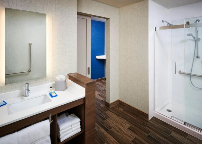 Holiday Inn Express Sarnia - Point Edward by IHG
