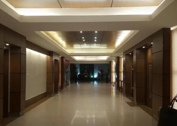 Grand Astoria Hotel