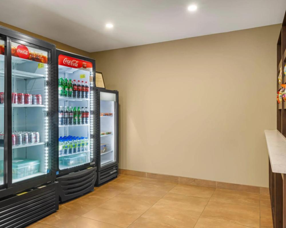 фото Quality Inn & Suites Bathurst