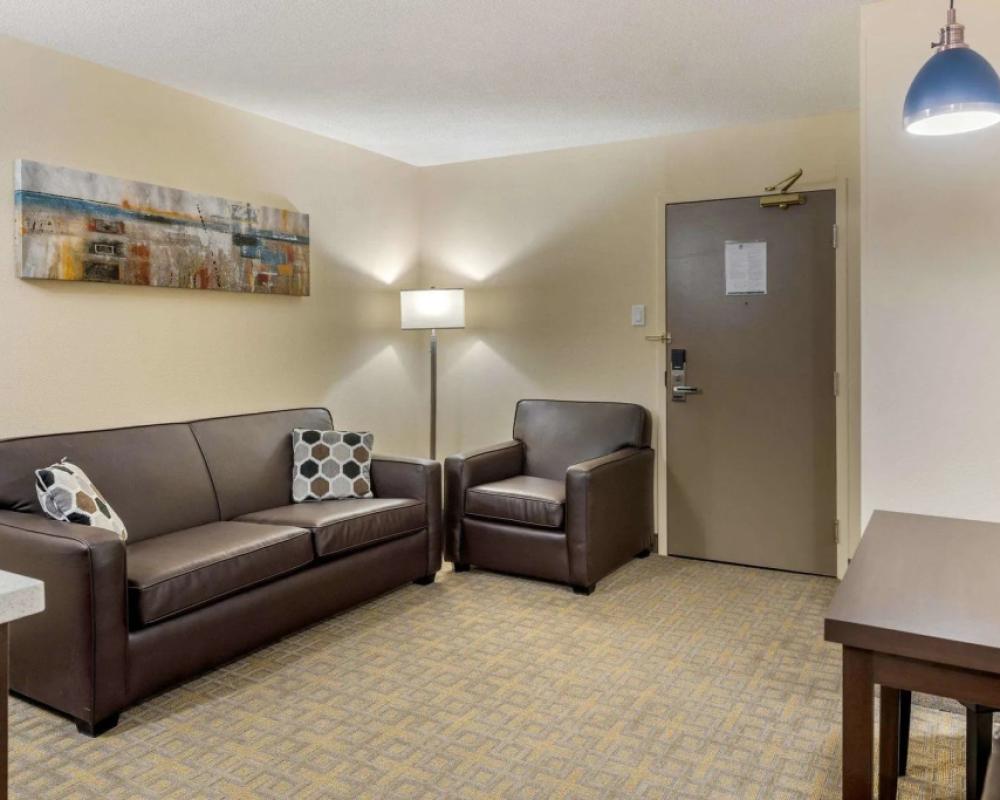 фото Quality Inn & Suites Bathurst