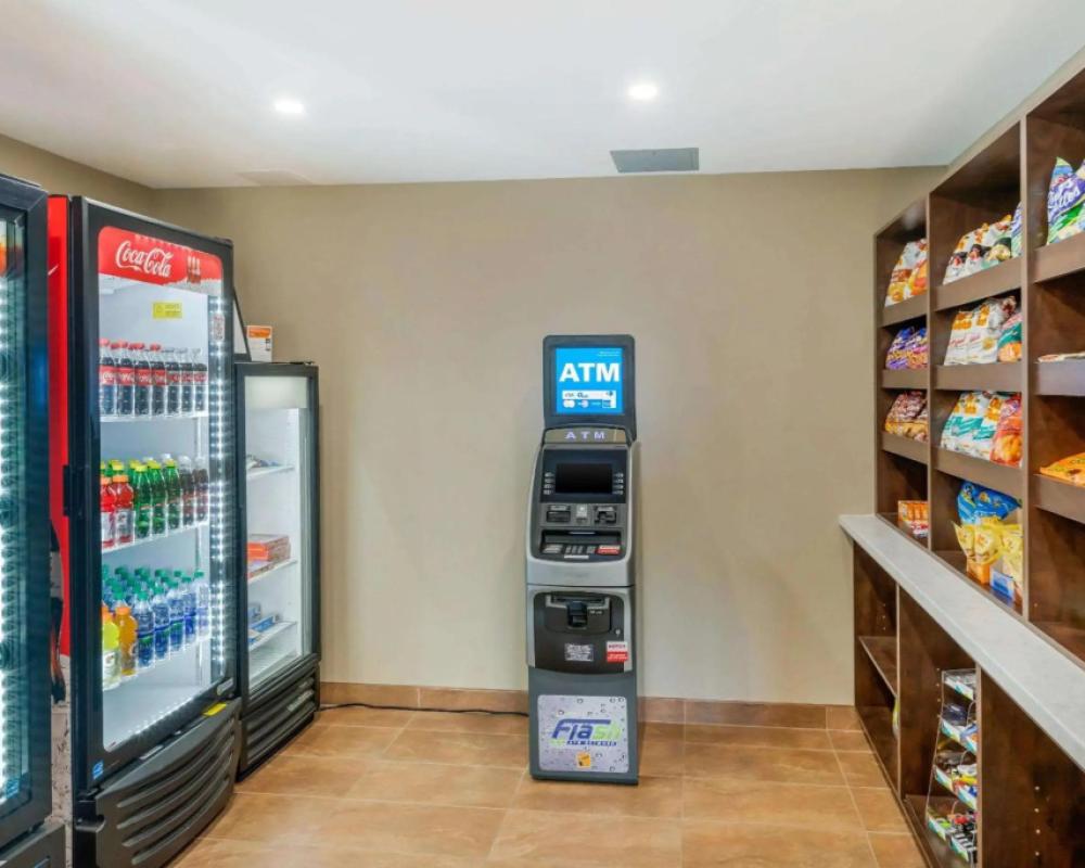 фото Quality Inn & Suites Bathurst