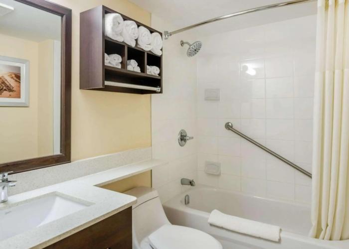 Quality Inn & Suites Bathurst