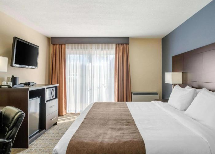 Quality Inn & Suites Bathurst