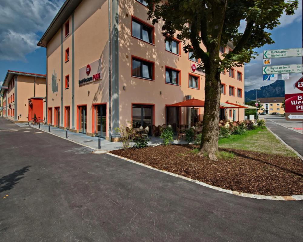 Best Western Plus Bathurst Hotel & Suites