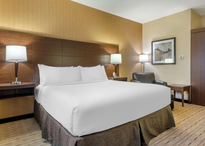 Best Western Plus Bathurst Hotel & Suites