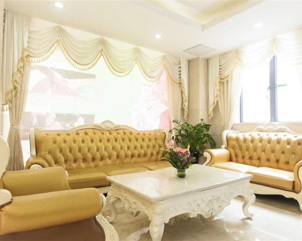 Vienna Hotel Zhanjiang Haibin Avenue Branch