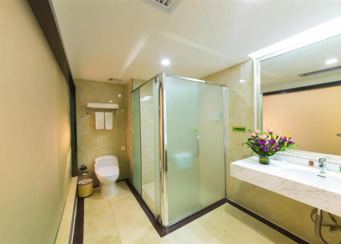 Vienna Hotel Zhanjiang Haibin Avenue Branch