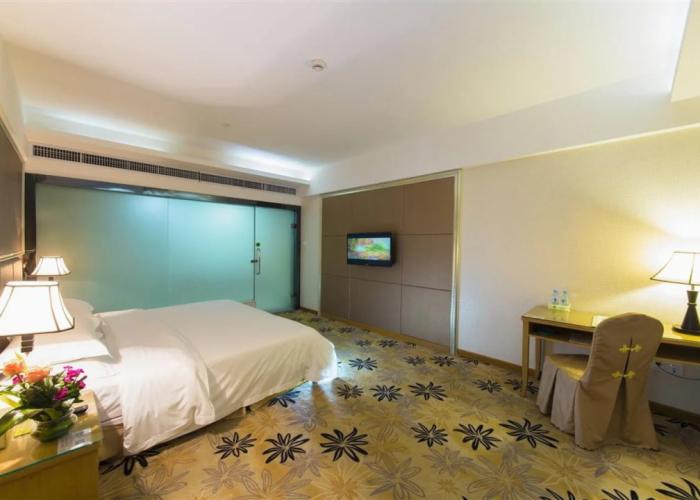 Vienna Hotel Zhanjiang Haibin Avenue Branch