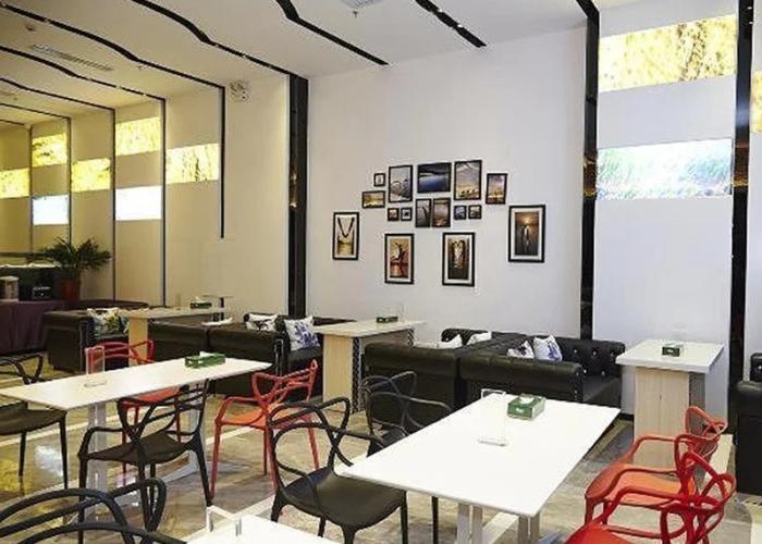 Zhanjiang Lavande Grandbuy Branch Hotel