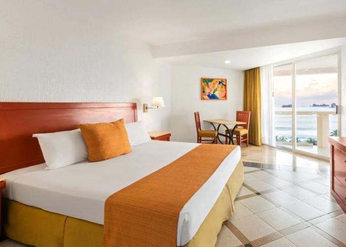 Park Royal Beach Ixtapa - All Inclusive