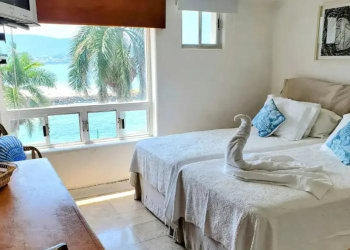 Villa Frente al Mar con Hermosas Vistas