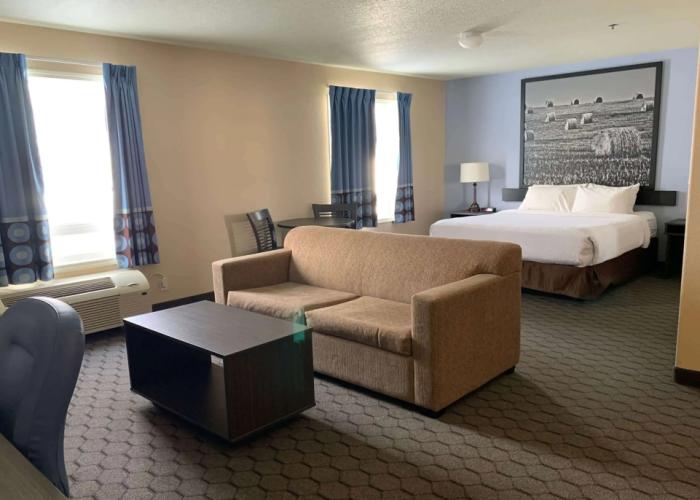 Super 8 by Wyndham Swan River MB