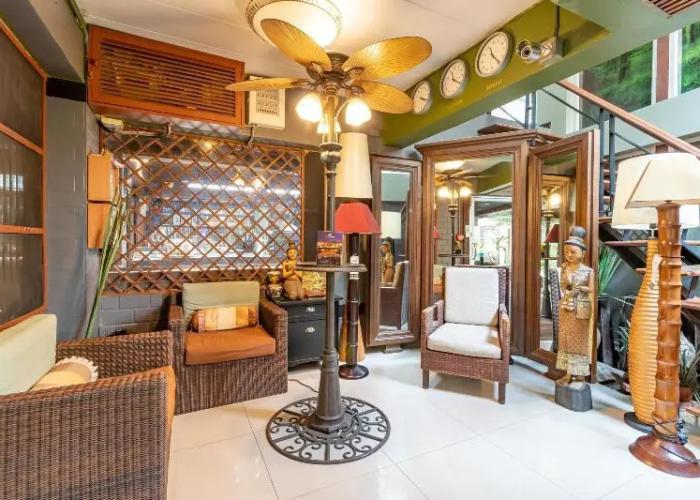 The Palm Hotel by ZUZU