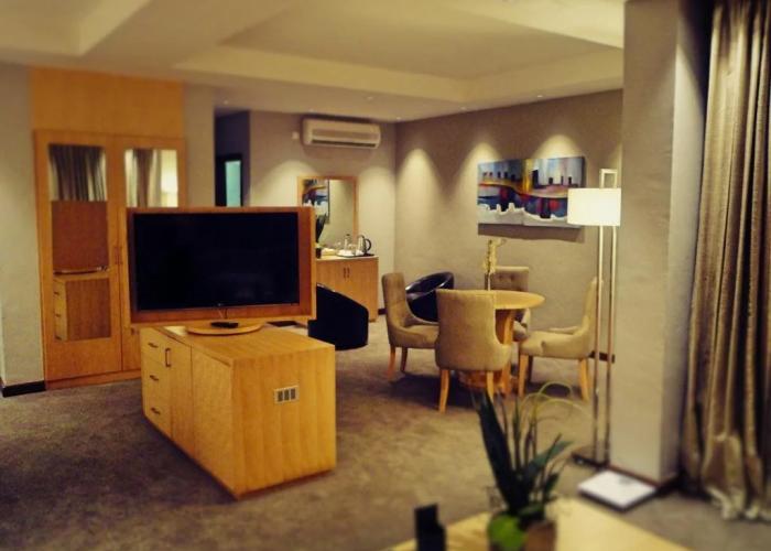 Grand Palace Hotel