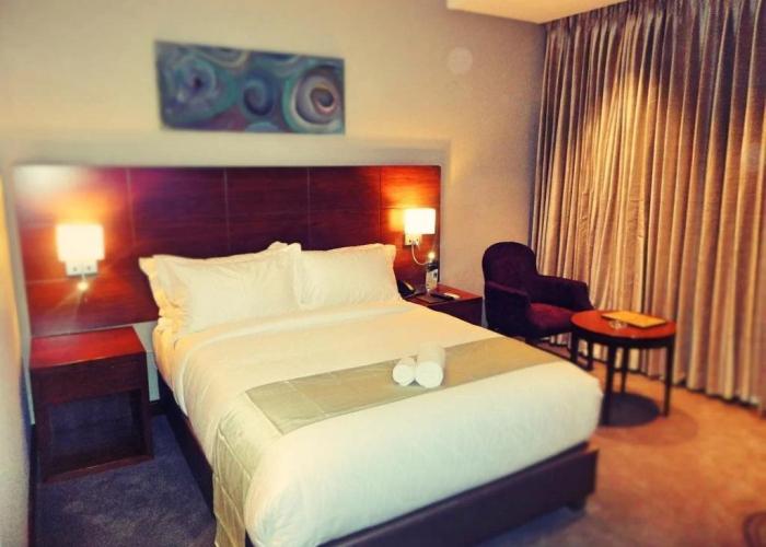 Grand Palace Hotel