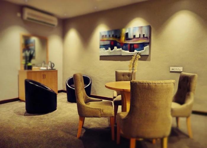 Grand Palace Hotel