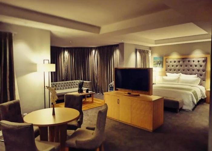Grand Palace Hotel