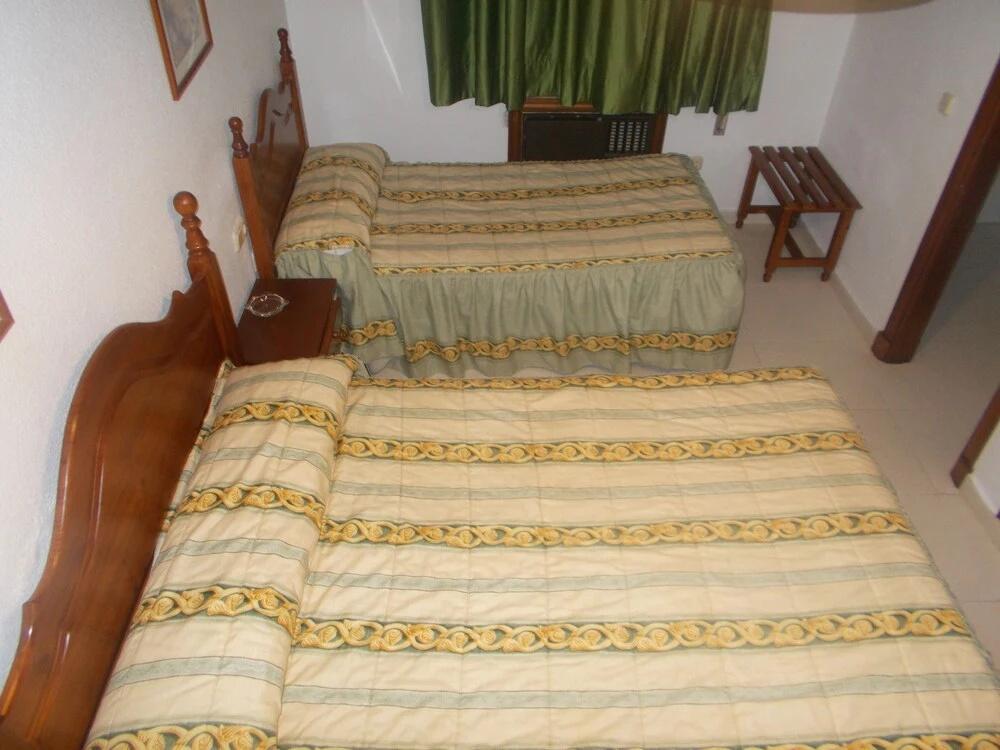 фото Hostal La Costa