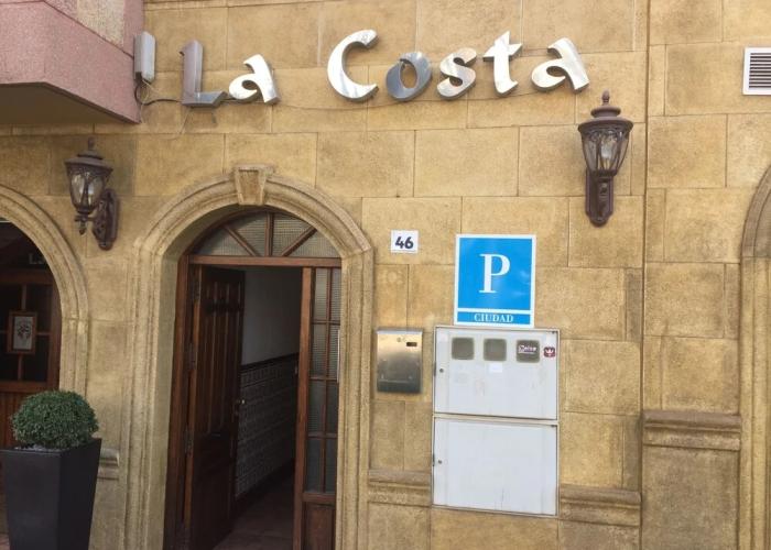 Hostal La Costa