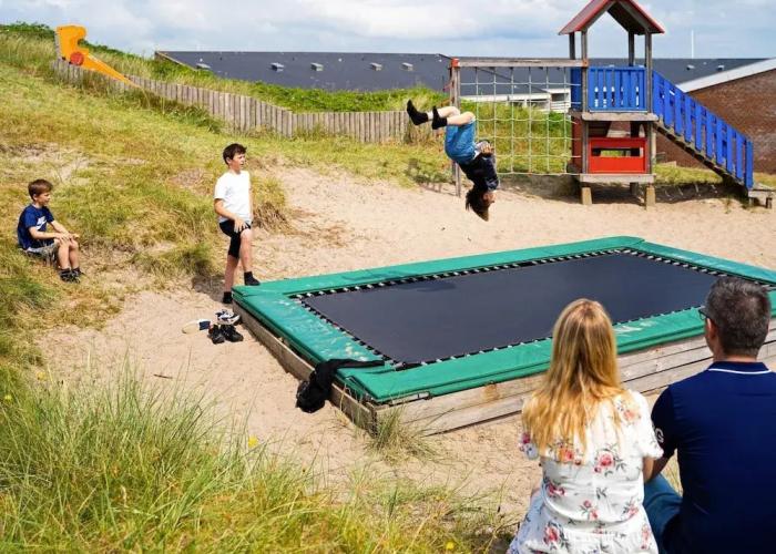 8 Person Holiday Home on a Holiday Park