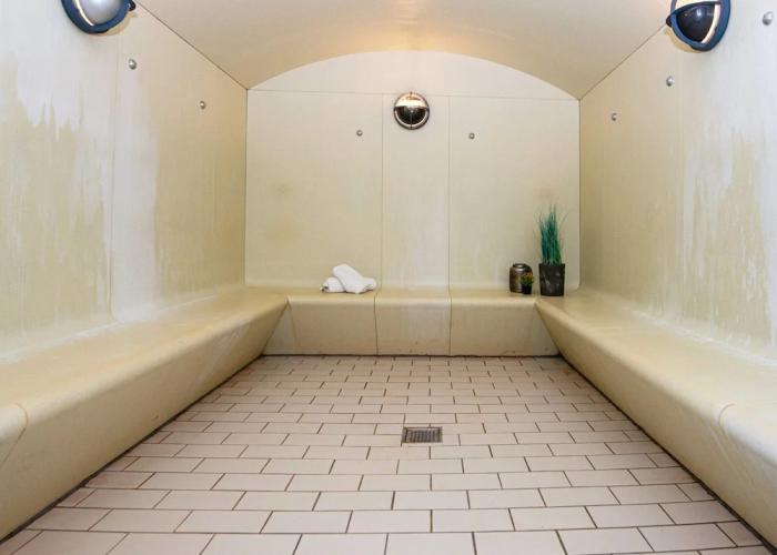 4 Person Holiday Home on a Holiday Park