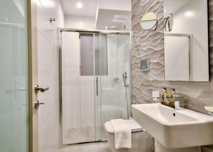Jules Suites