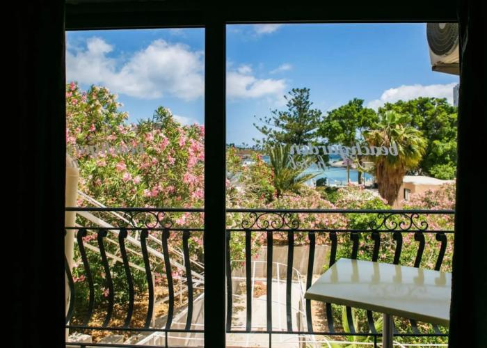 Beach Garden Hotel