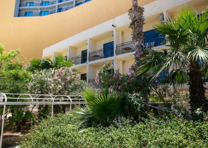 Beach Garden Hotel